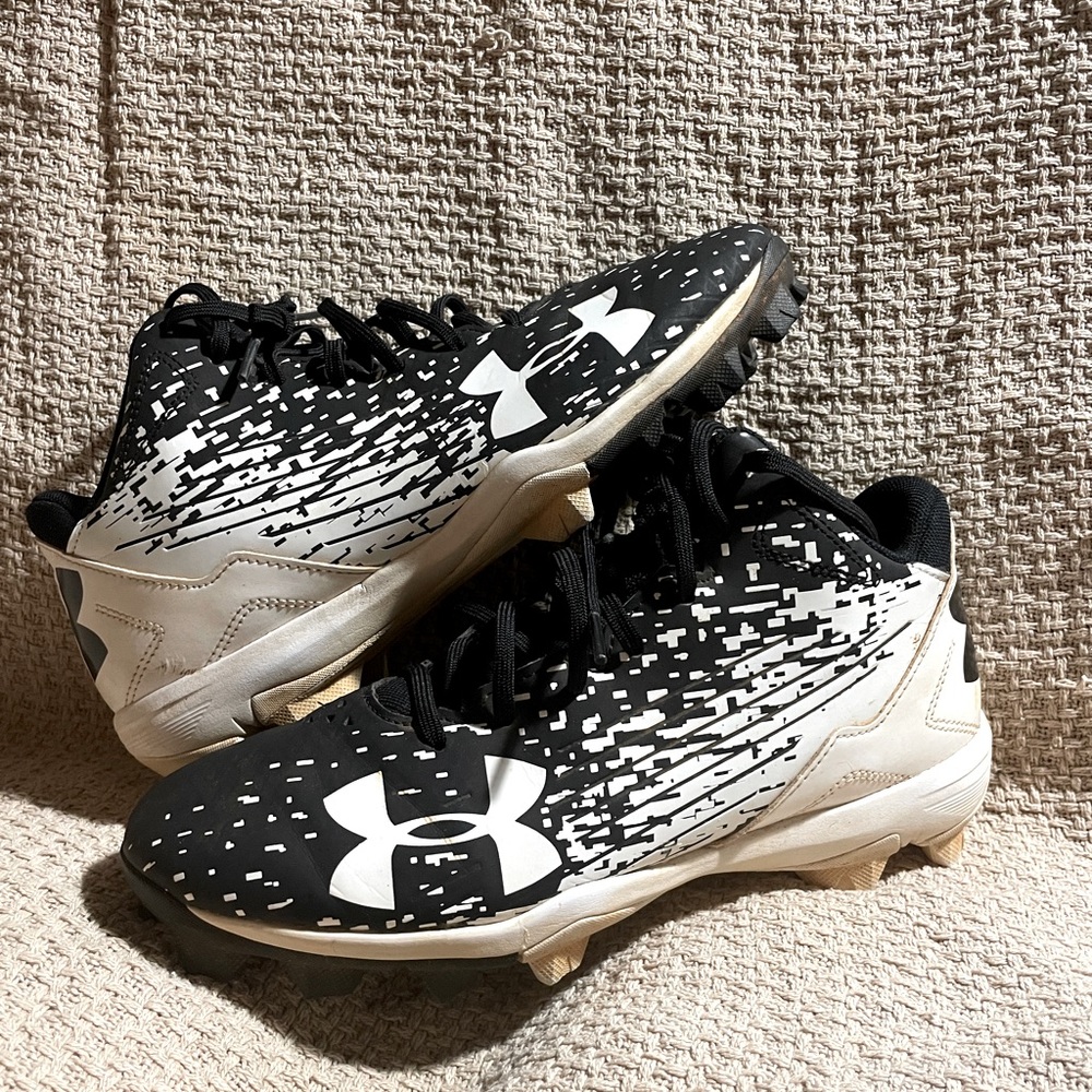 Under Armour Cleats